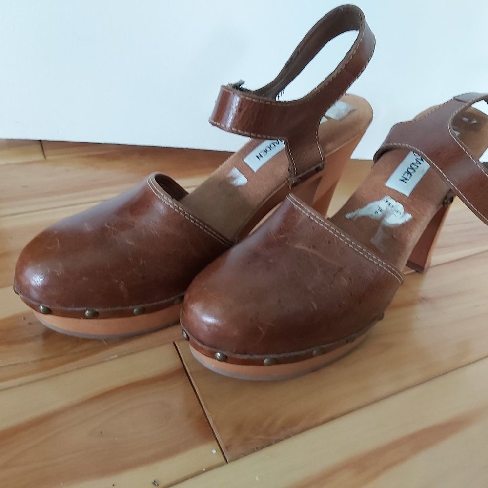 Steve Madden clogs, sz 7